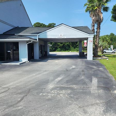 Days Inn By Wyndham Hardeeville Near Hilton Head Exterior foto