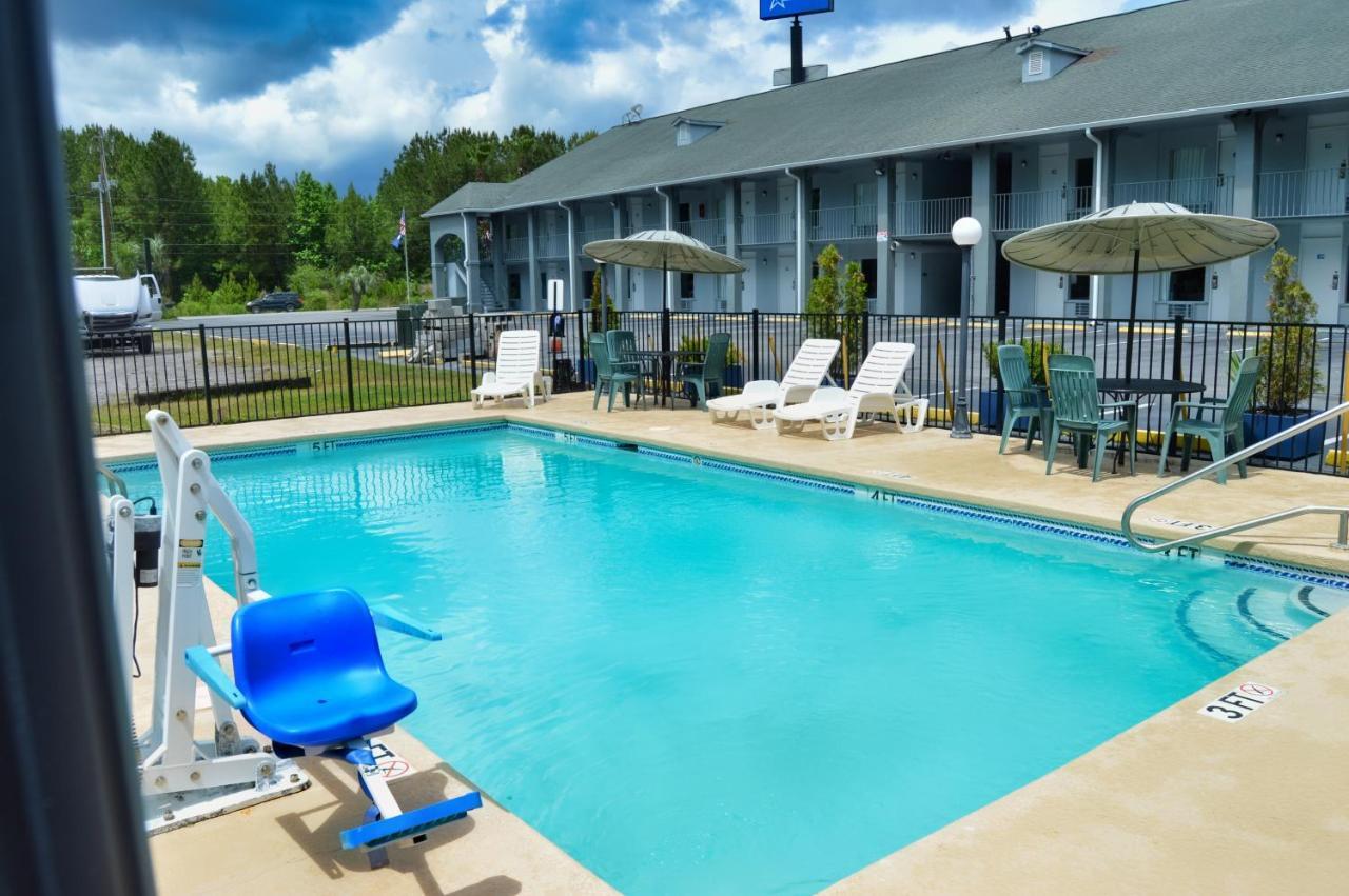 Days Inn By Wyndham Hardeeville Near Hilton Head Exterior foto