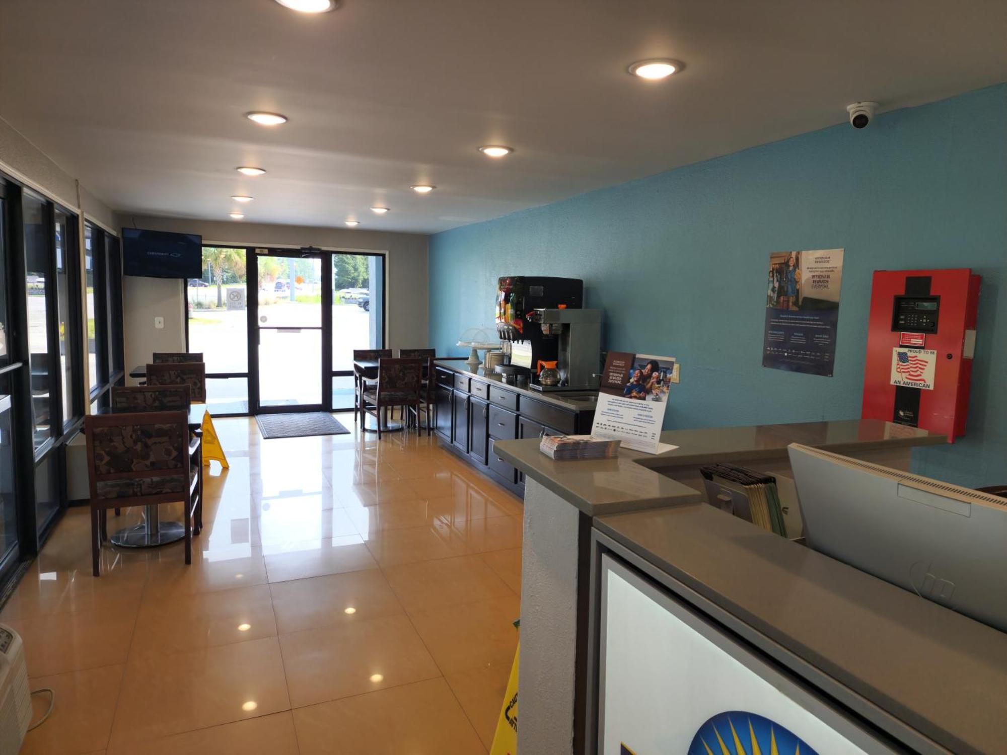 Days Inn By Wyndham Hardeeville Near Hilton Head Exterior foto
